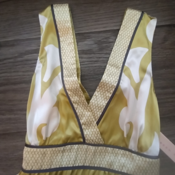 Jenny Han Anthro gold silk blouse size large NWT - Picture 3 of 11